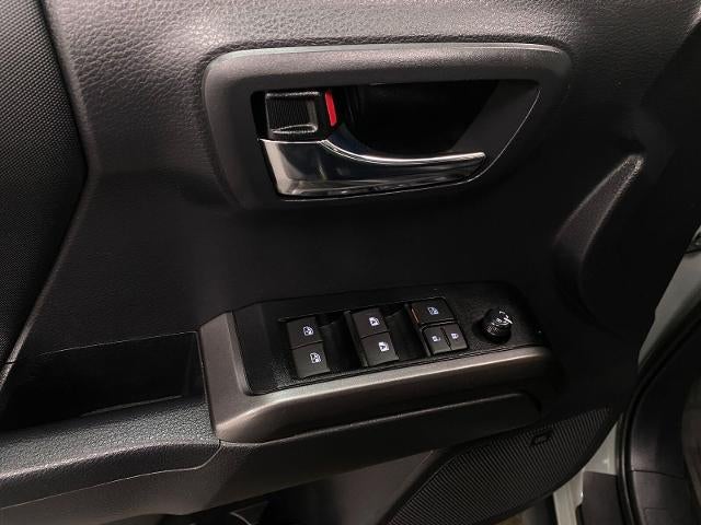 2023 Toyota Tacoma 4WD SR Double Cab 5' Bed V6 AT (GS)