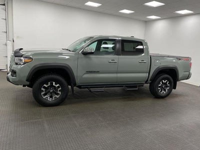 2023 Toyota Tacoma 4WD SR Double Cab 5' Bed V6 AT (GS)