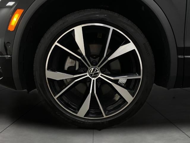 2022 Volkswagen Tiguan 2.0T SEL R-Line 4MOTION