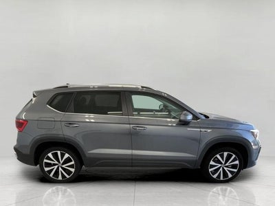 2022 Volkswagen Taos SE 4MOTION