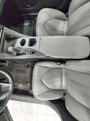 2019 Toyota Avalon XLE (SE)