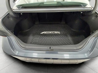 2019 Toyota Avalon XLE (SE)