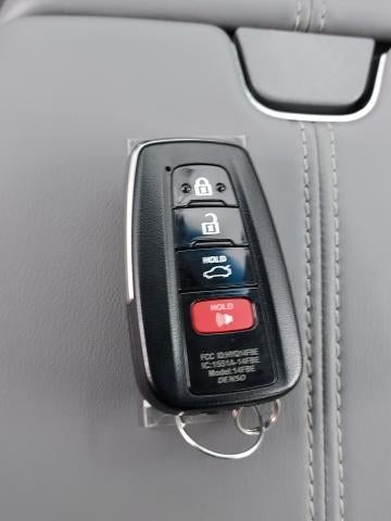 2019 Toyota Avalon XLE (SE)