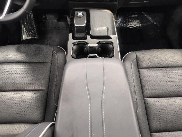 2025 Buick Enclave 4dr Avenir