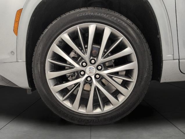 2025 Buick Enclave 4dr Avenir