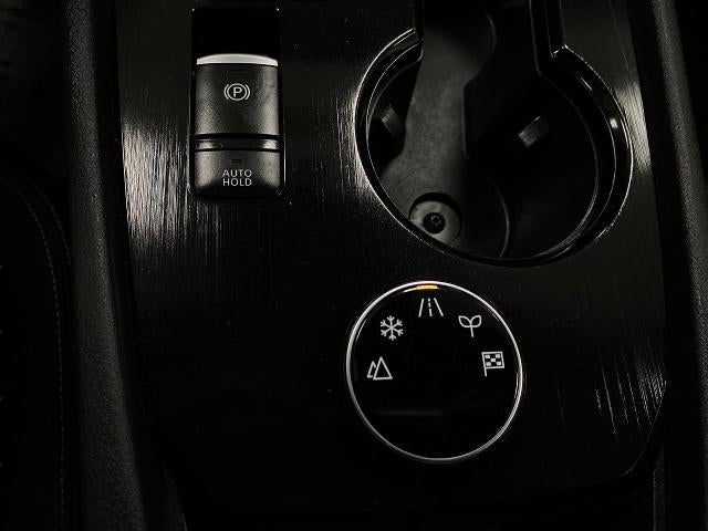 2025 Nissan Rogue AWD SV