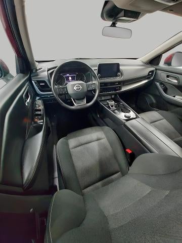 2025 Nissan Rogue AWD SV