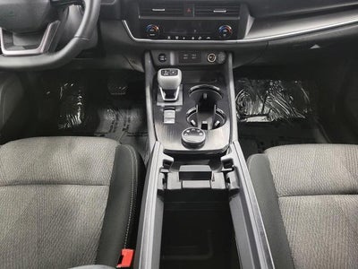 2025 Nissan Rogue AWD SV