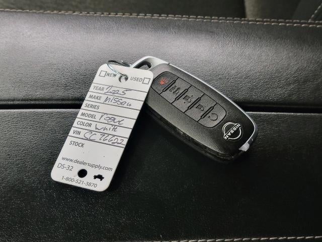 2025 Nissan Rogue AWD SV