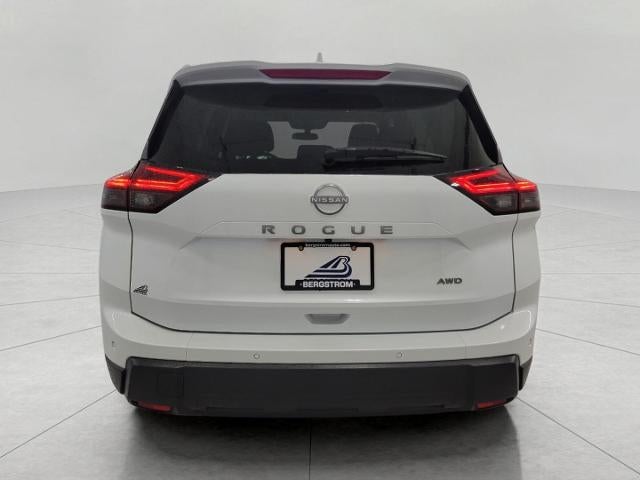 2025 Nissan Rogue AWD SV