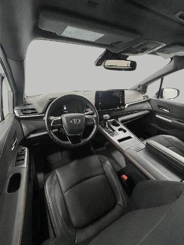 2023 Toyota Sienna XSE FWD 7-Passenger (Natl)