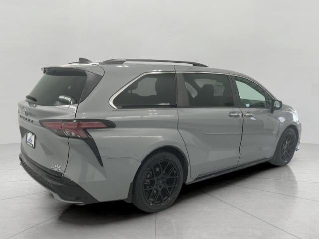2023 Toyota Sienna XSE FWD 7-Passenger (Natl)