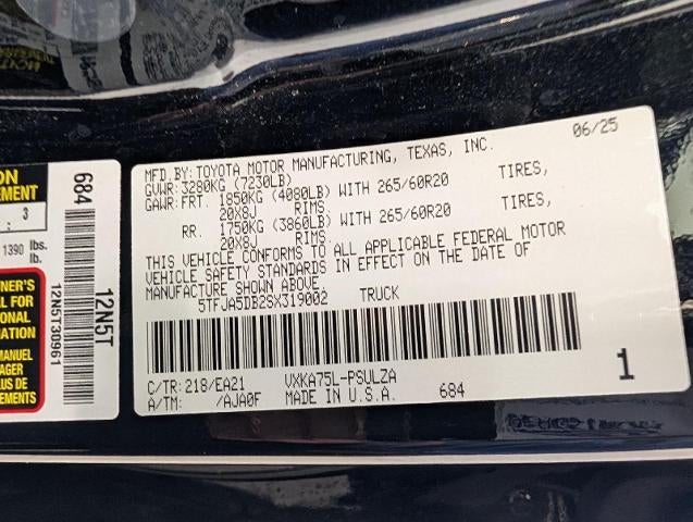 2025 Toyota Tundra 4WD Limited CrewMax 5.5' Bed (Natl)