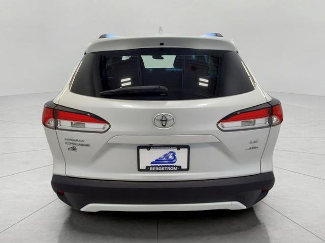 2022 Toyota Corolla Cross LE 4WD (Natl)