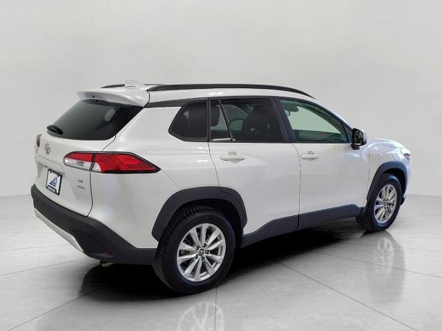 2022 Toyota Corolla Cross LE 4WD (Natl)