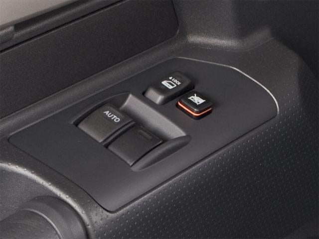 2013 Toyota FJ Cruiser 4WD 4dr Man (Natl)