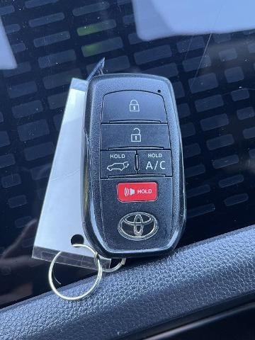 2023 Toyota bZ4X XLE AWD (Natl)