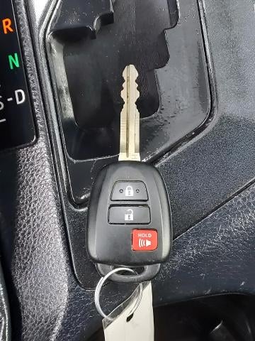 2016 Toyota RAV4 AWD 4dr LE (Natl)