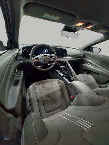 2022 Hyundai Elantra SEL IVT