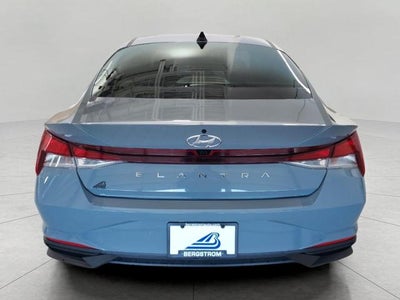 2022 Hyundai Elantra SEL IVT