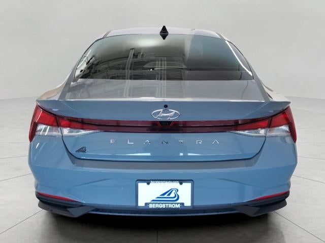 2022 Hyundai Elantra SEL IVT