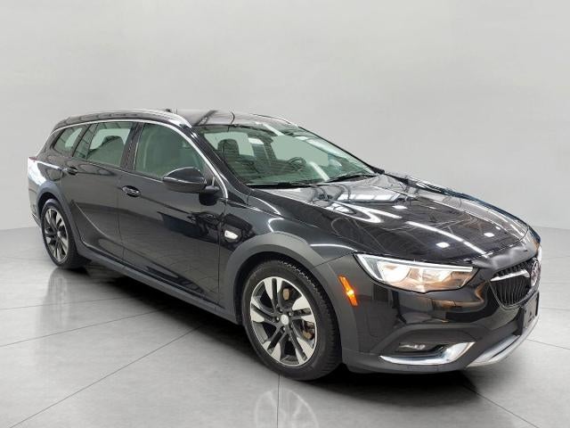 2019 Buick Regal TourX Essence AWD