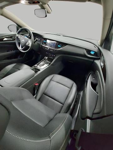 2019 Buick Regal TourX Essence AWD