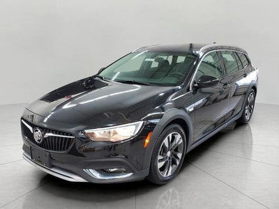 2019 Buick Regal TourX Essence AWD